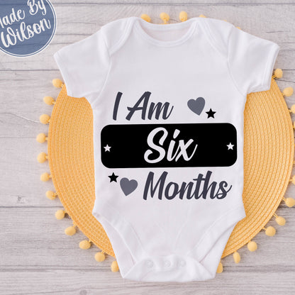 Personalised Baby Progression Babygrow | I Am Months Old Baby Bodysuit | Custom Age Baby Bodysuit | Personalised Baby Months Age Gift